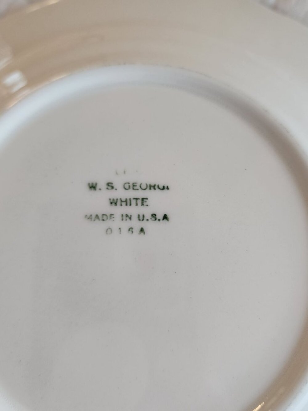Lido Vintage 1930s/40s W.S. George Pottery Co. 22K Gold Trim 4 Soup Bowls - Picture 3 of 3
